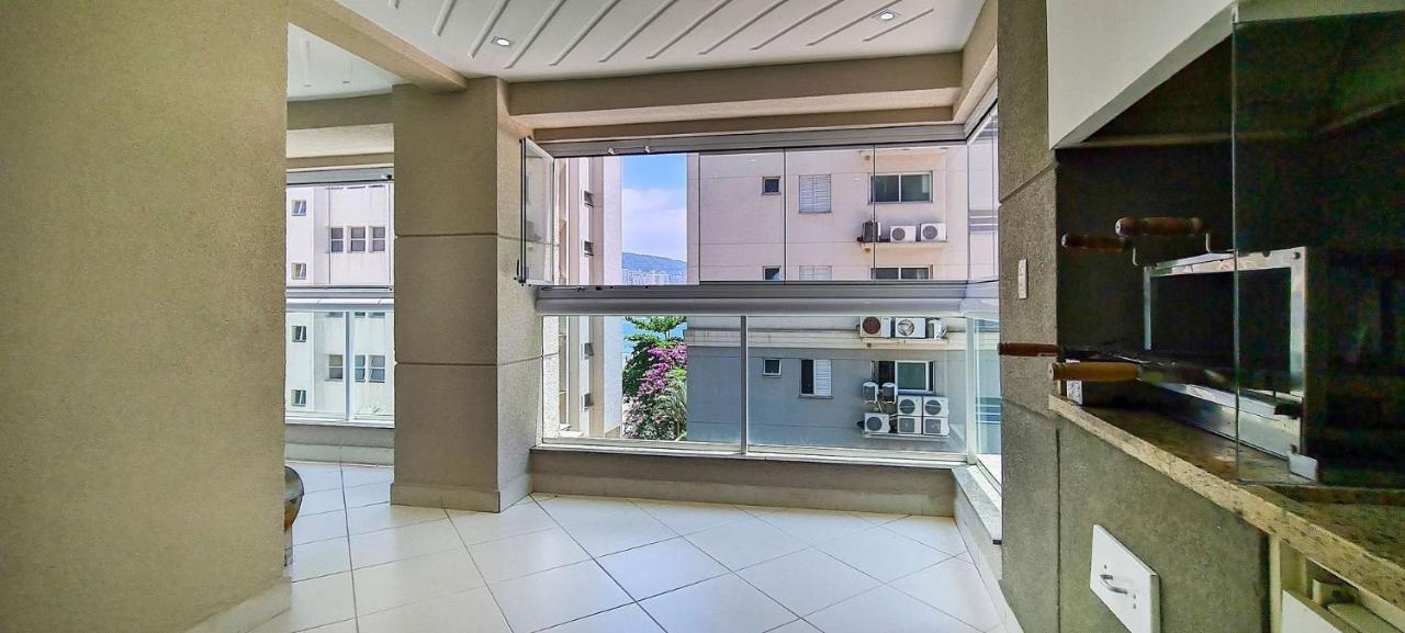 Apto Com Garagem E Lavanderia Em Frente A Praia กัวรูจา ภายนอก รูปภาพ