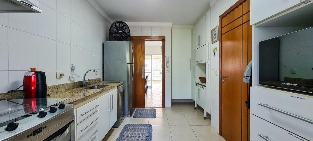 Apto Com Garagem E Lavanderia Em Frente A Praia กัวรูจา ภายนอก รูปภาพ